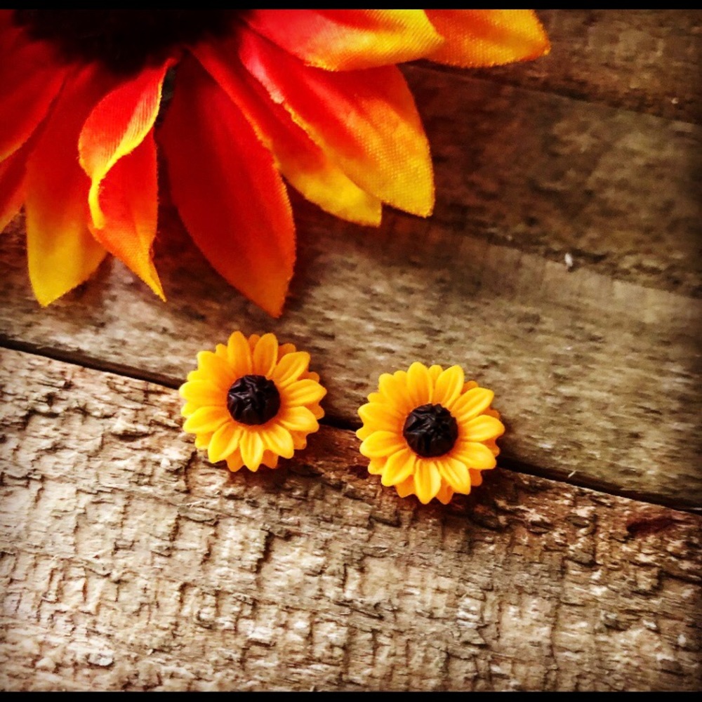 Sunflower Earrings,Boho Earrings,Sunflower studs
